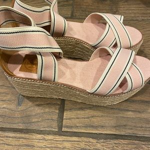 Tory Burch wedge sandals! NWT size 8.5